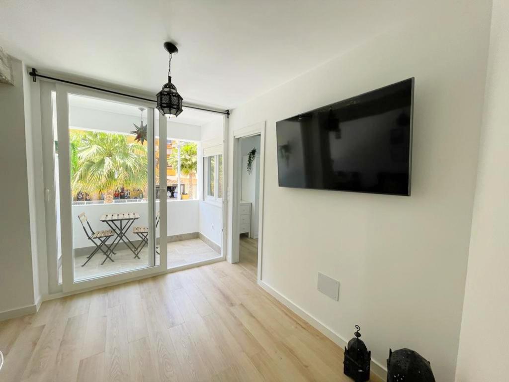 Paris Fashion - Torremolinos Apartment Luaran gambar